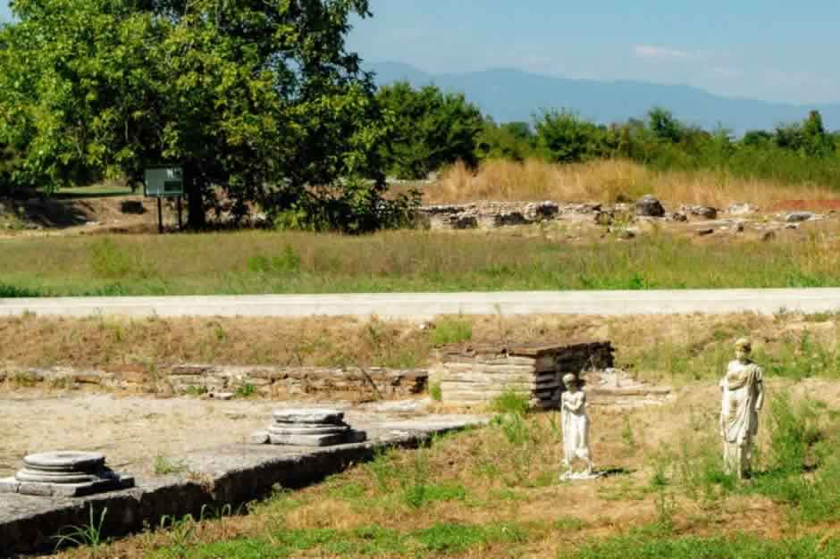 dion sit arheologic in Grecia
