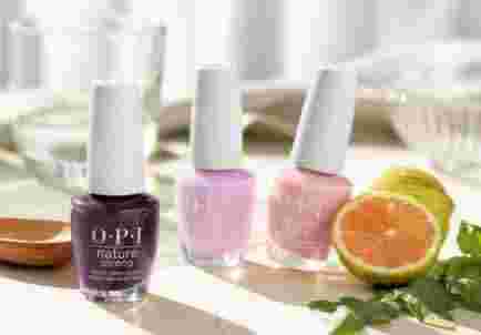OPI Nature Strong lac de unghii din ingrediente naturale