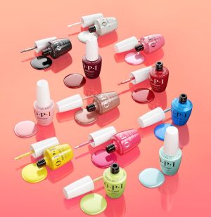 OPI stabilește noul standard al industriei: GelColor fără TPO și HEMA. De la 1 septembrie, Uniunea Europeană interzice TPO în produsele pentru unghii.